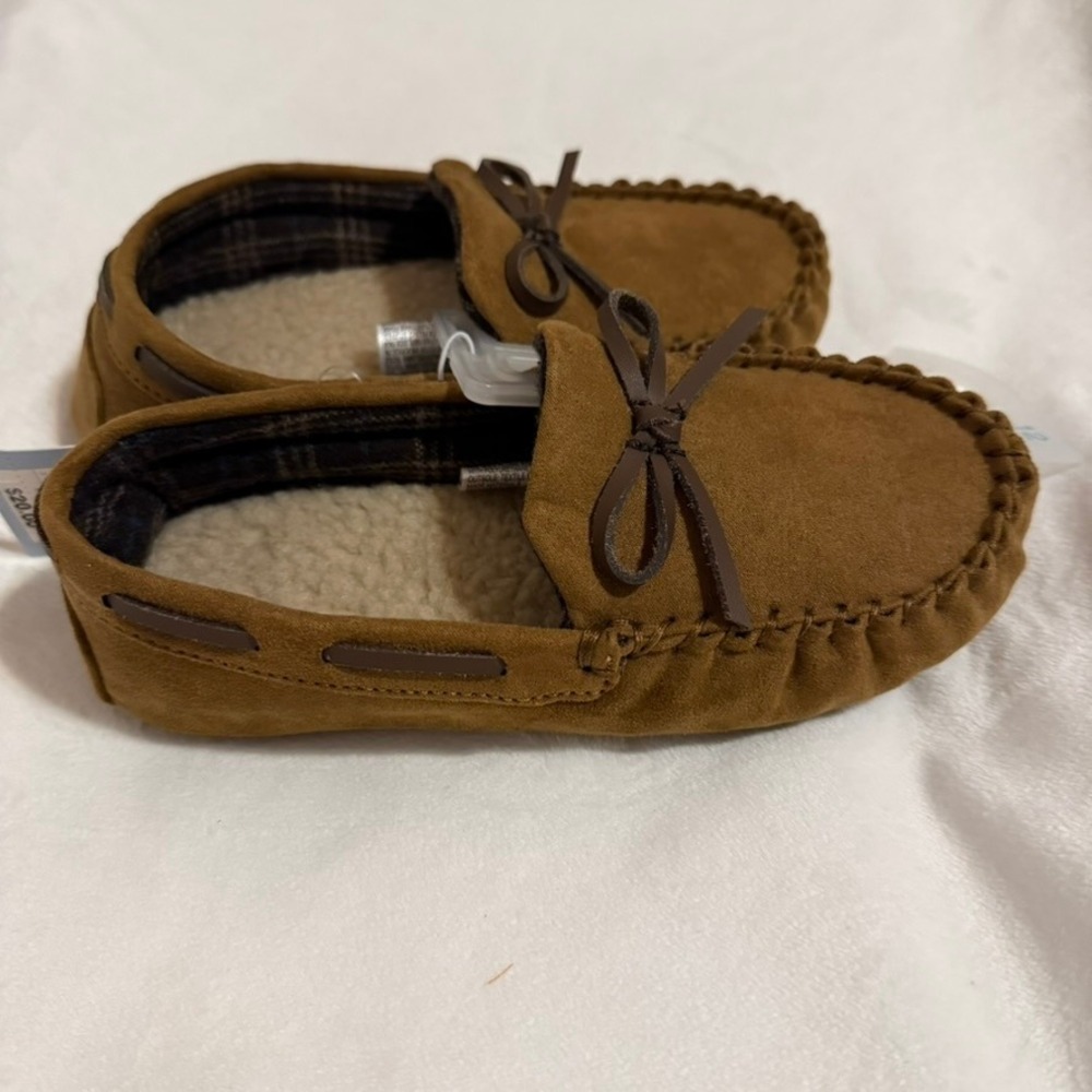 Cat & Jack Kids Brown Faux Suede Moccasin Slippers Faux Fur Lined Size 12 NEW